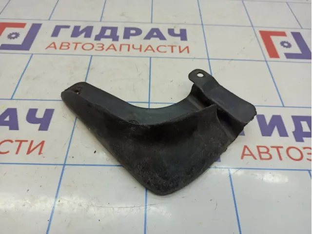 Брызговик передний левый Hyundai Elantra (XD) 86831-2D000