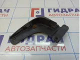 Брызговик передний правый Hyundai Elantra (XD) 86832-2D000
