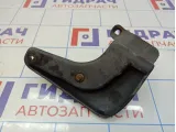 Брызговик передний правый Hyundai Elantra (XD) 86832-2D000