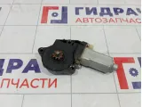 Моторчик стеклоподъемника переднего левого Hyundai Elantra 824502D001