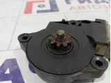 Моторчик стеклоподъемника переднего левого Hyundai Elantra 824502D001