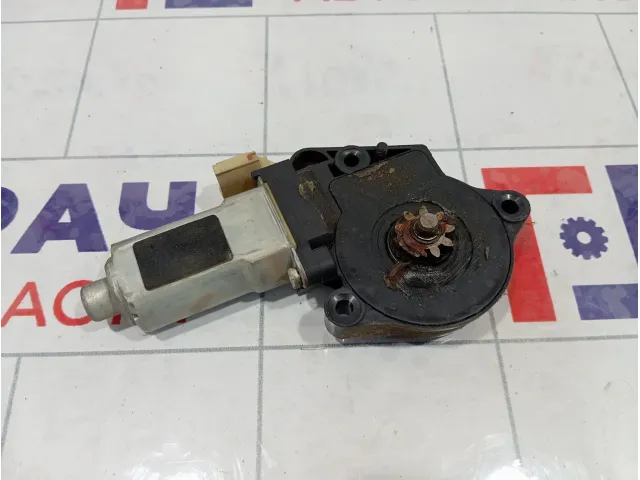 Моторчик стеклоподъемника заднего левого Hyundai Elantra 834502D001