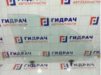 Стекло двери передней правой Hyundai Elantra 824202D011