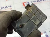 Заглушка бампера переднего правая Hyundai Elantra 865282D600