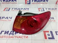 Фонарь задний наружный правый Hyundai Elantra (HD) 92402-2H010