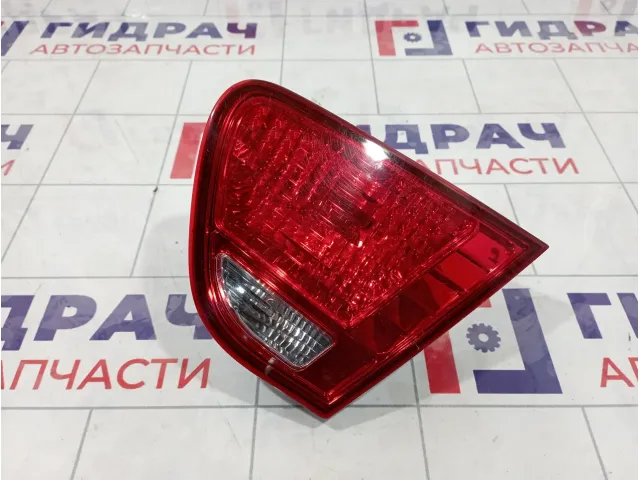 Фонарь задний внутренний правый Hyundai Elantra (HD) 92404-2H010