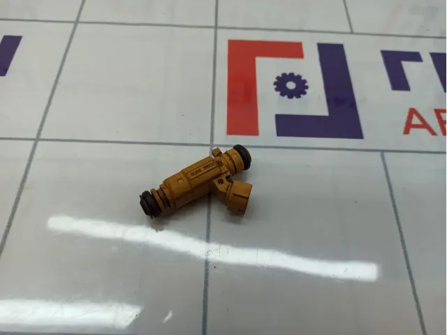 Форсунка инжекторная электрическая Hyundai Elantra (HD) 35310-2B000
