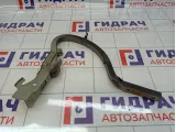 Петля крышки багажника правая Hyundai Elantra (HD) 79220-2H000