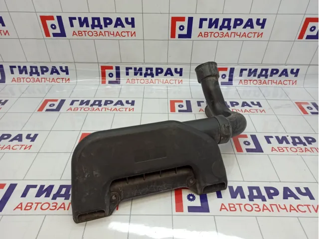 Воздухозаборник Hyundai Elantra (HD) 28210-2H000