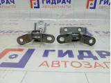 Петли двери передняя правая Hyundai Elantra