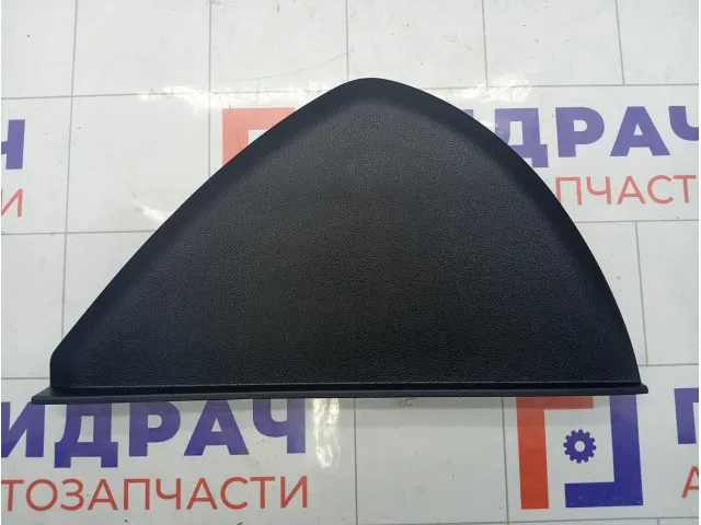 Накладка торпедо правая Hyundai Elantra 847863X000