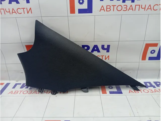 Обшивка стойки верхняя задняя правая Hyundai Elantra 858603X000