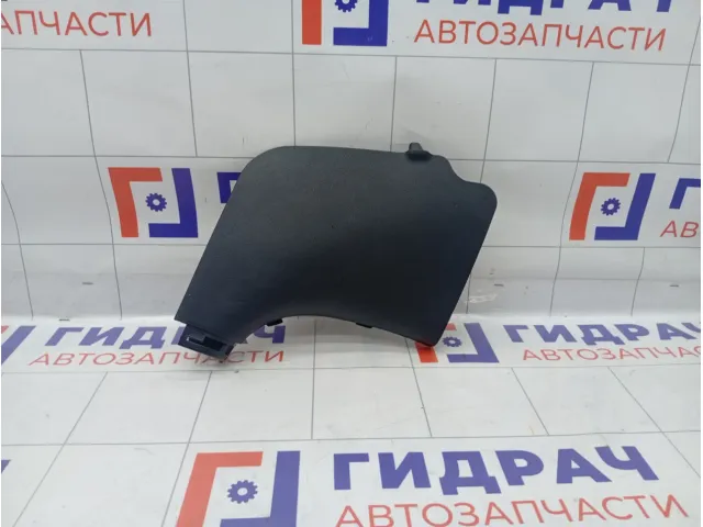 Накладка порога внутренняя передняя правая Hyundai Elantra 858243X000