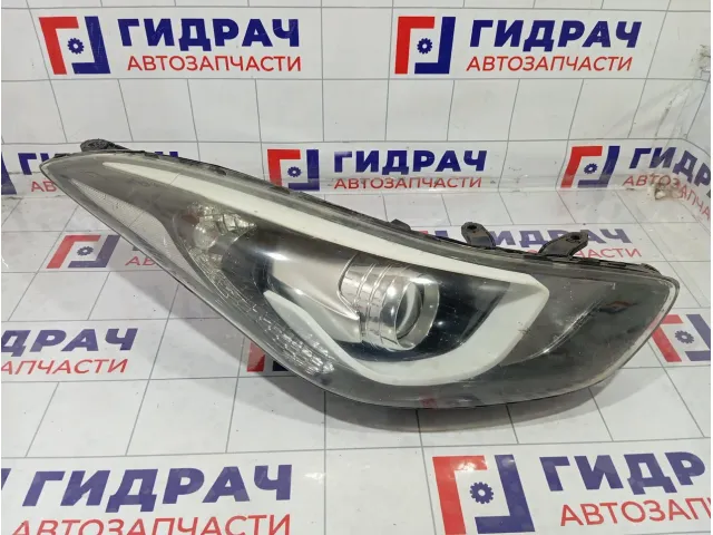 Фара правая Hyundai Elantra 921023X420