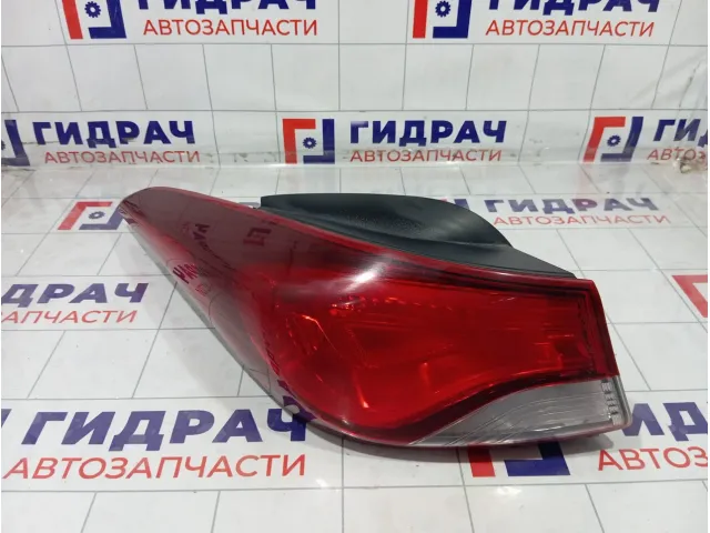 Фонарь задний наружный левый Hyundai Elantra 924013X220