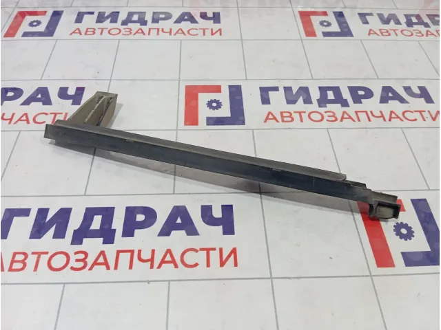 Направляющая стекла двери задней левой Hyundai Elantra 835353X000