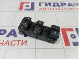 Блок управления стеклоподъемниками Hyundai Elantra 935713X311RY