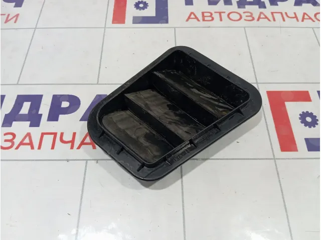 Решетка вентиляционная правая Hyundai Elantra 975102F200