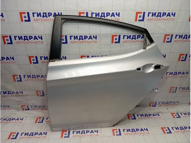 Дверь задняя левая Hyundai Elantra 770033X001