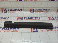 Накладка порога внутренняя передняя правая Hyundai Elantra 858803X000RY