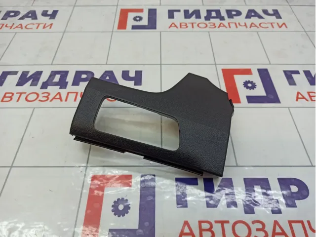 Накладка торпедо левая Hyundai Elantra 847313X000