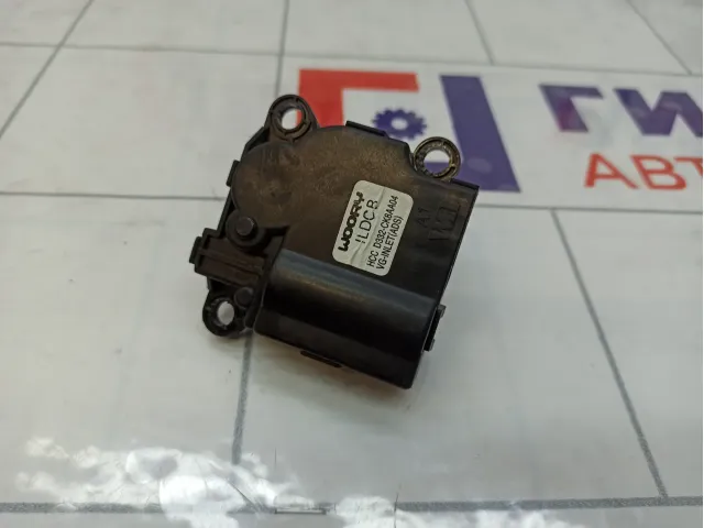 Моторчик заслонки отопителя (печки) Hyundai Elantra D332CK8AA04