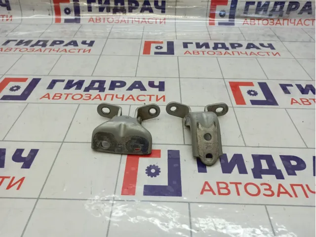 Петли двери передней правой Hyundai Elantra