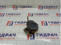 Кронштейн усилителя заднего бампера правый Hyundai Elantra 866423X700