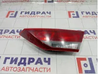 Фонарь задний внутренний правый Hyundai Elantra 92404F2010