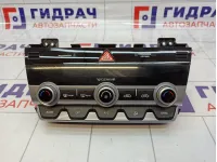 Блок управления климатической установкой Hyundai Elantra (AD) 97250-F2DF0-SSH