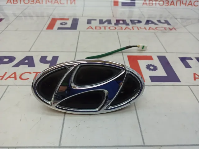 Кнопка открывания багажника Hyundai Elantra (AD) 81260-F3510-S3B
