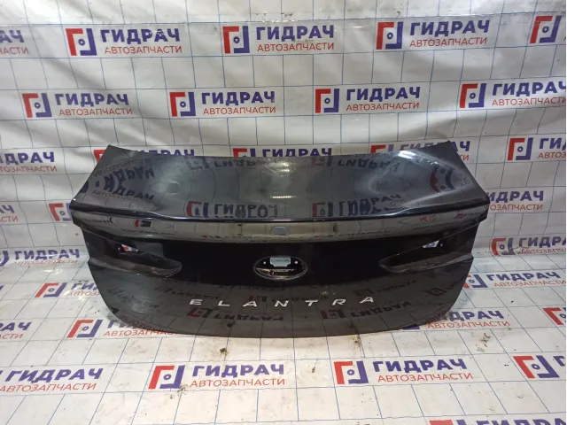 Крышка багажника Hyundai Elantra (AD) 69200-F3510