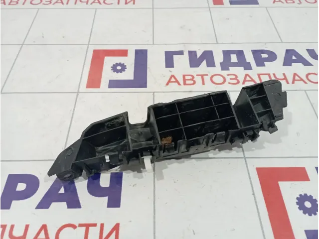 Кронштейн переднего бампера левый Hyundai Elantra (AD) 86513-F3500