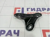 Кронштейн передней балки правый Hyundai Elantra (AD) 62477-F2100