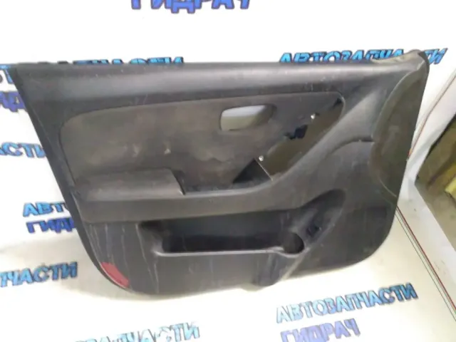 Обшивка двери передней левой Hyundai Elantra HD