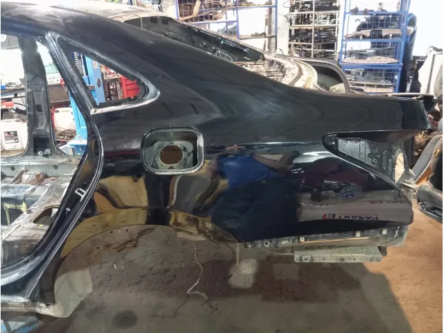 Крыло заднее левое Hyundai Equus (VI) 715033NC01