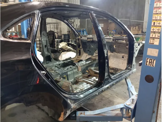 Порог со стойкой правый Hyundai Equus (VI) 714023NB01