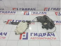 Замок двери задней левой Hyundai Equus (VI) 814103N030