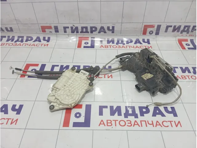 Замок двери задней левой Hyundai Equus (VI) 814103N030