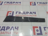 Накладка двери передней правой Hyundai Equus (VI) 822603N000