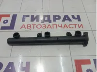 Топливная рампа (топливная рейка) правая Hyundai Equus (VI) 353043C700