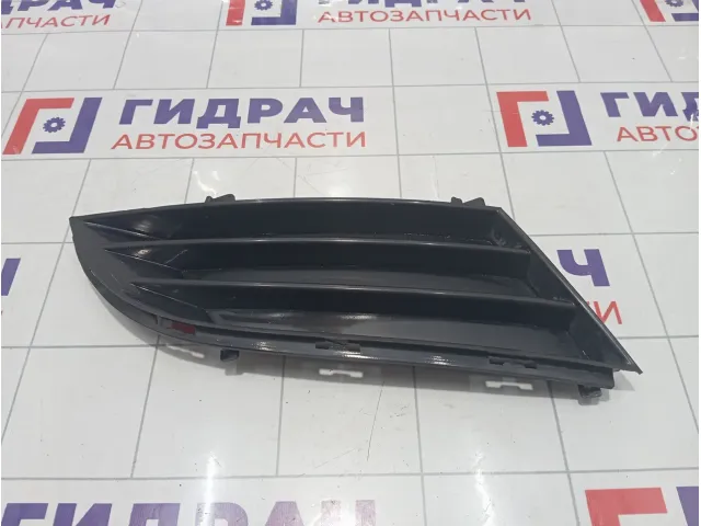 Решетка в бампер правая Hyundai Equus (VI) 865623N000
