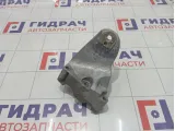 Кронштейн двигателя левый Hyundai Equus (VI) 218153M100