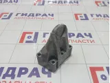 Кронштейн двигателя правый Hyundai Equus (VI) 218153M150