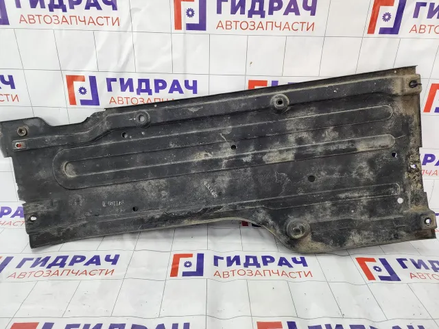 Защита антигравийная правая Hyundai Genesis 841453M000