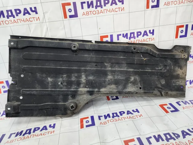 Защита антигравийная левая Hyundai Genesis 841353M000