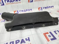Воздухозаборник Hyundai Genesis 282103M000