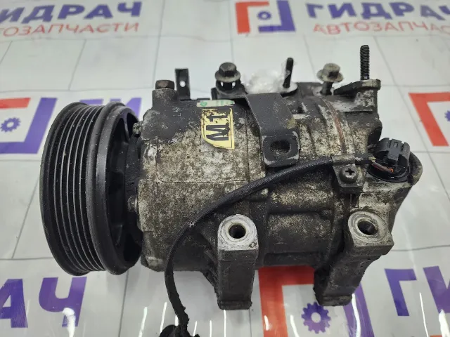 Компрессор системы кондиционирования Hyundai Genesis 977013M000