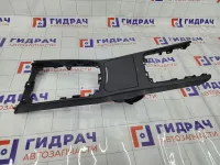 Накладка консоли Hyundai Genesis 846703M000