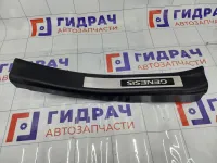 Накладка порога внутренняя задняя левая Hyundai Genesis 858753M000BR